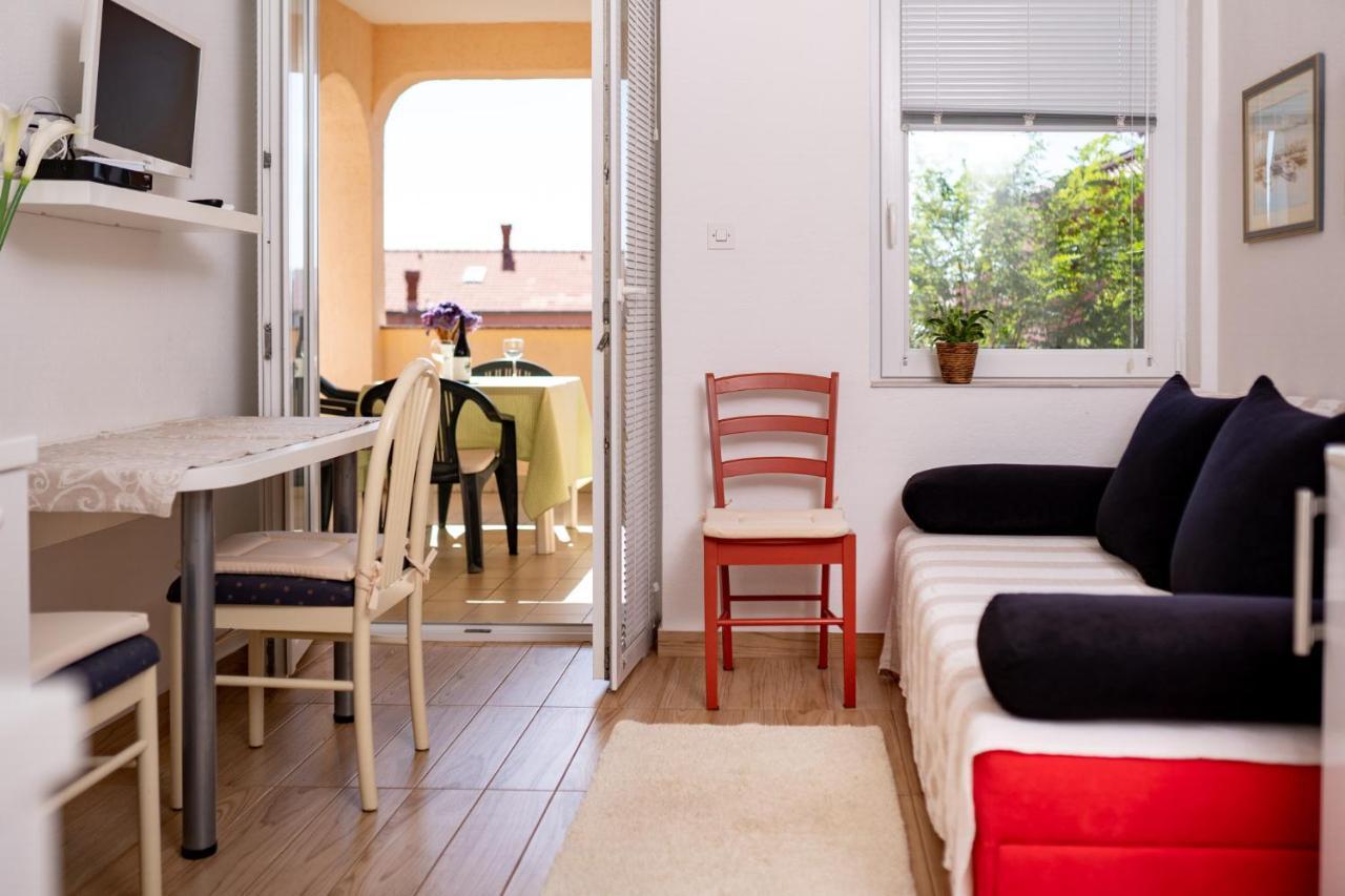 Apartmani Milena Barbat na Rabu Exteriör bild