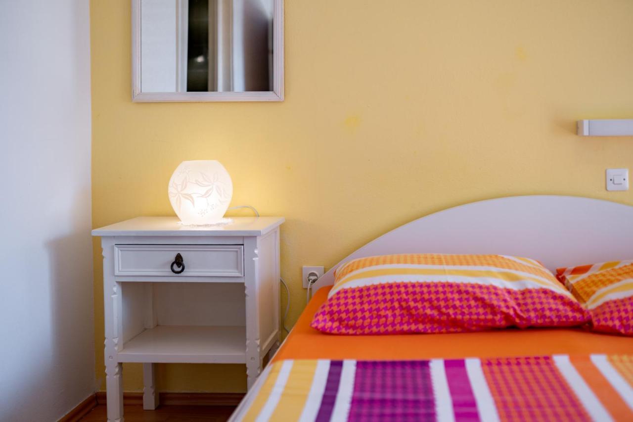 Apartmani Milena Barbat na Rabu Exteriör bild