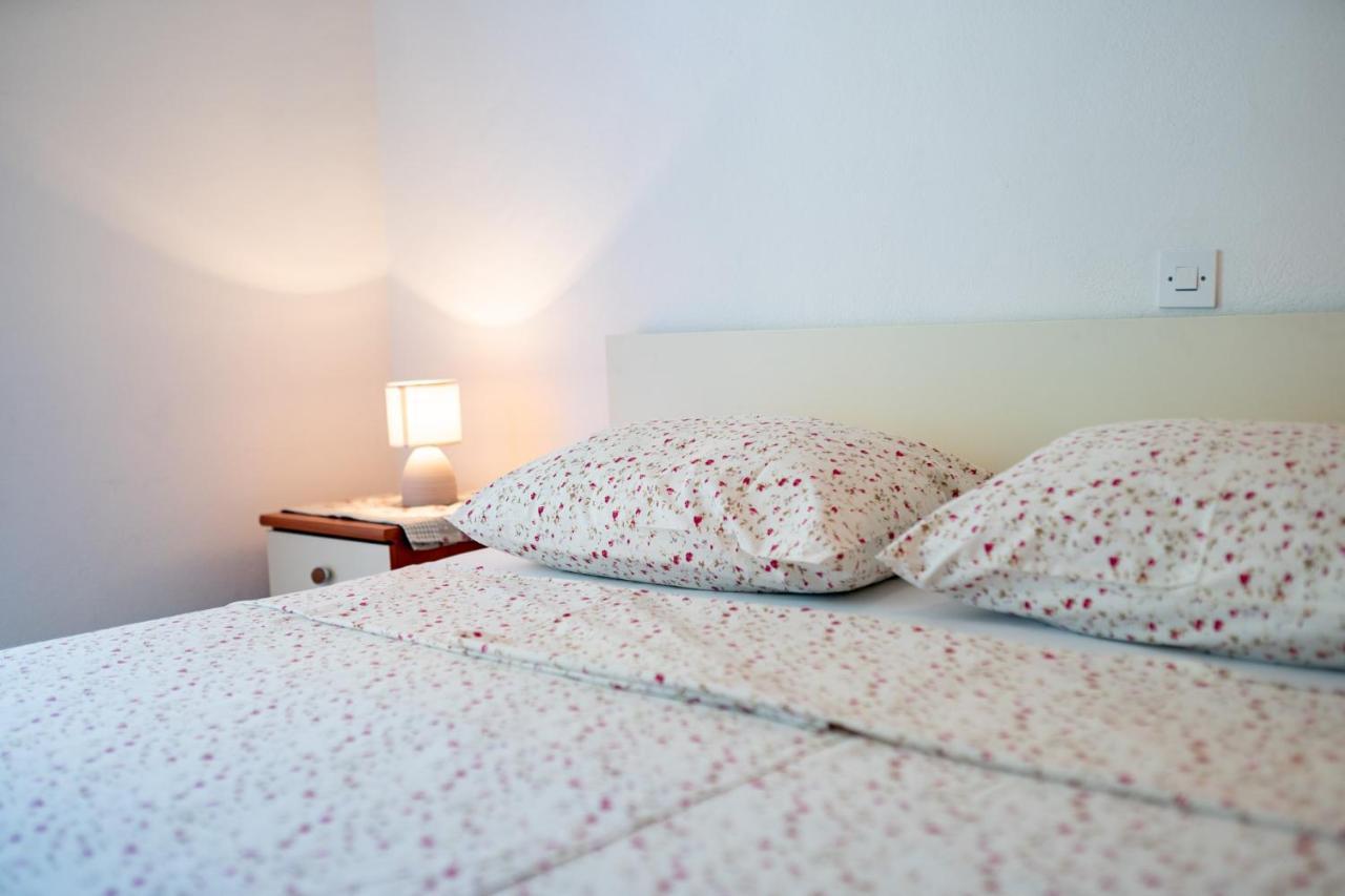 Apartmani Milena Barbat na Rabu Exteriör bild